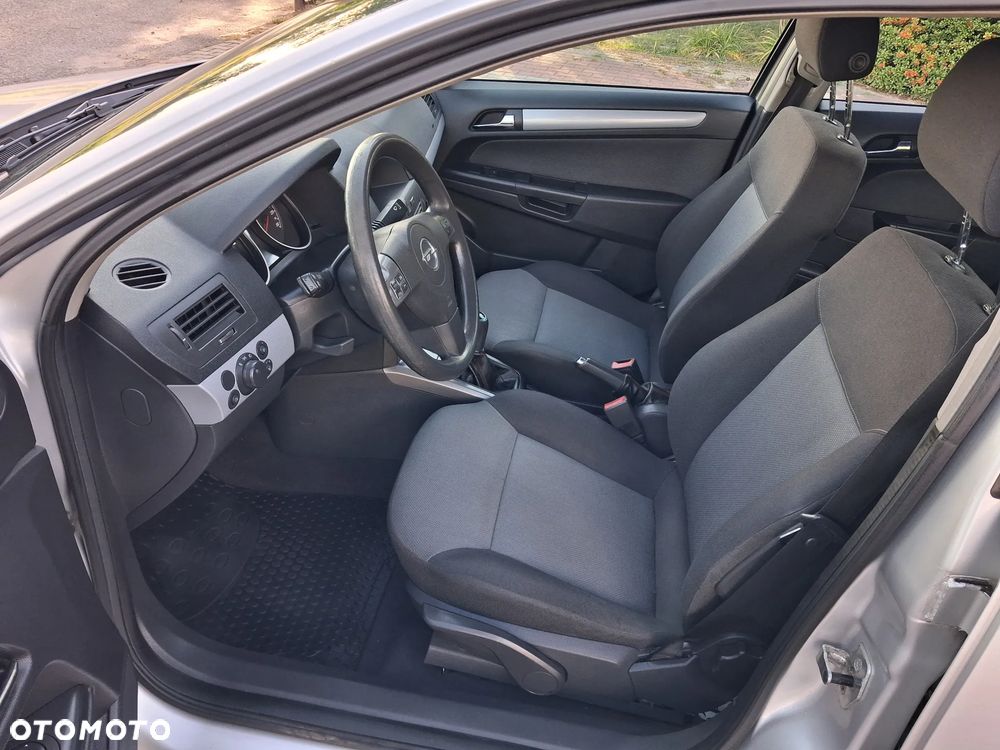 Opel Astra - 20