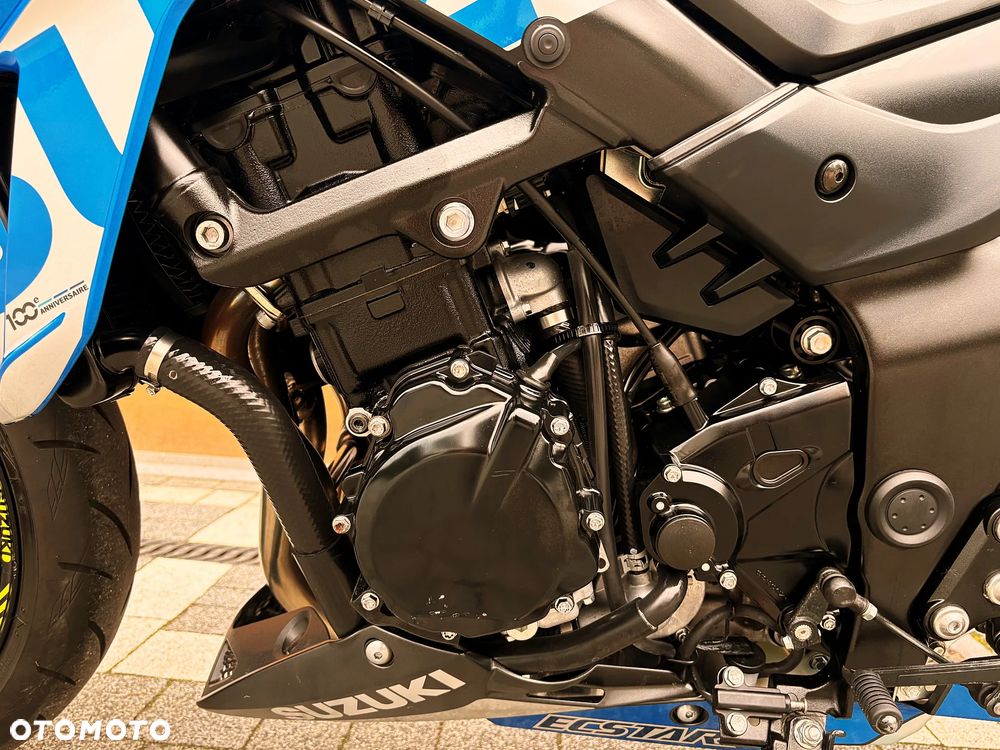 Suzuki GSX - 9