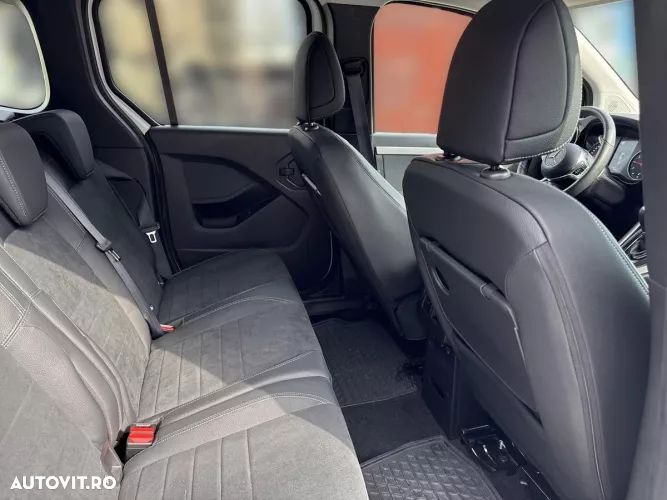 Mercedes-Benz T 180 7G-DCT PROGRESSIVE - 13