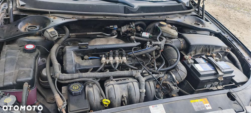 Ford Mondeo 1.8 Ambiente - 5