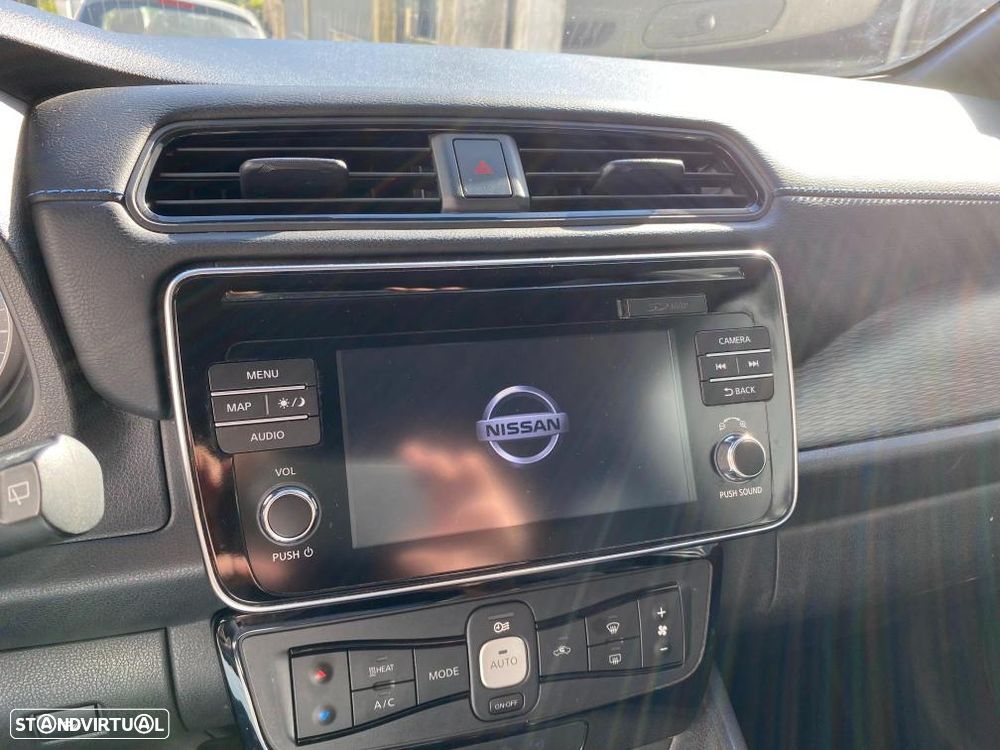 Nissan Leaf N-Connecta - 16