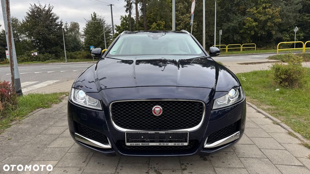 Jaguar XF 25d AWD R-Sport - 2