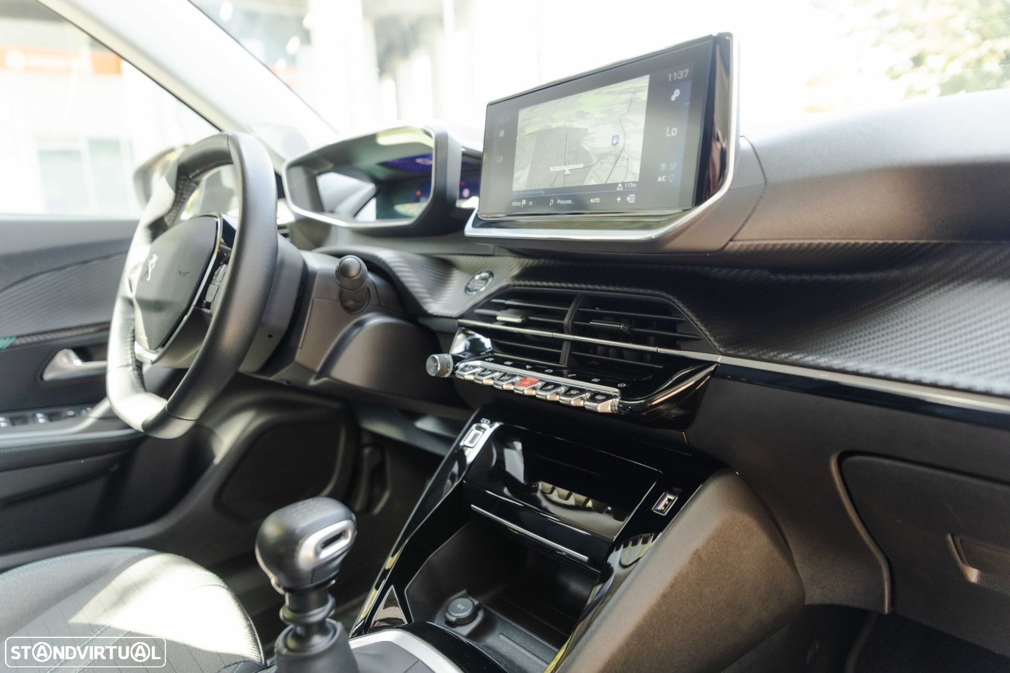 Peugeot 2008 1.2 PureTech Allure - 25