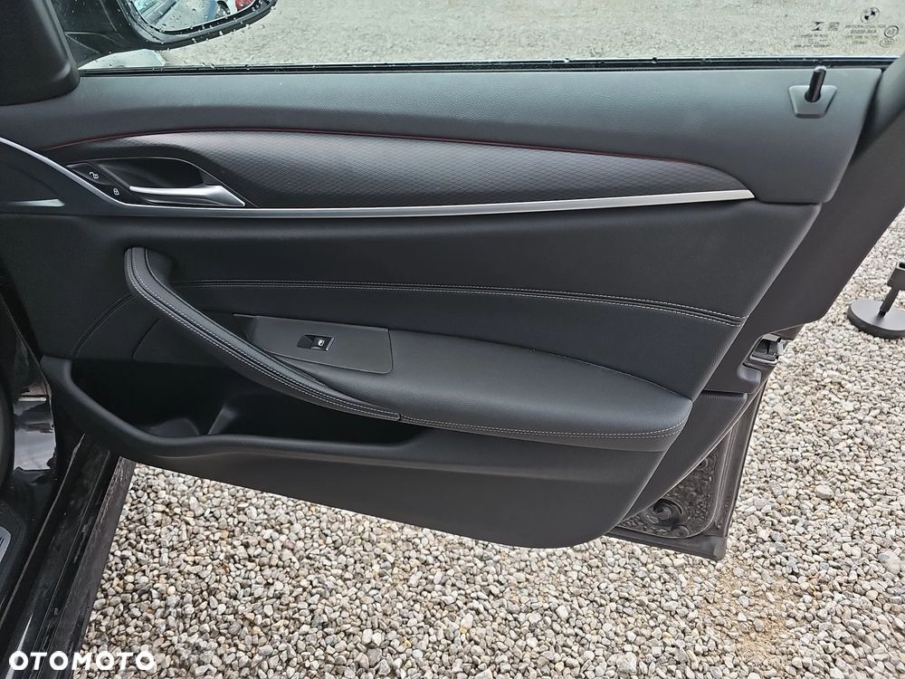 BMW Seria 5 - 21