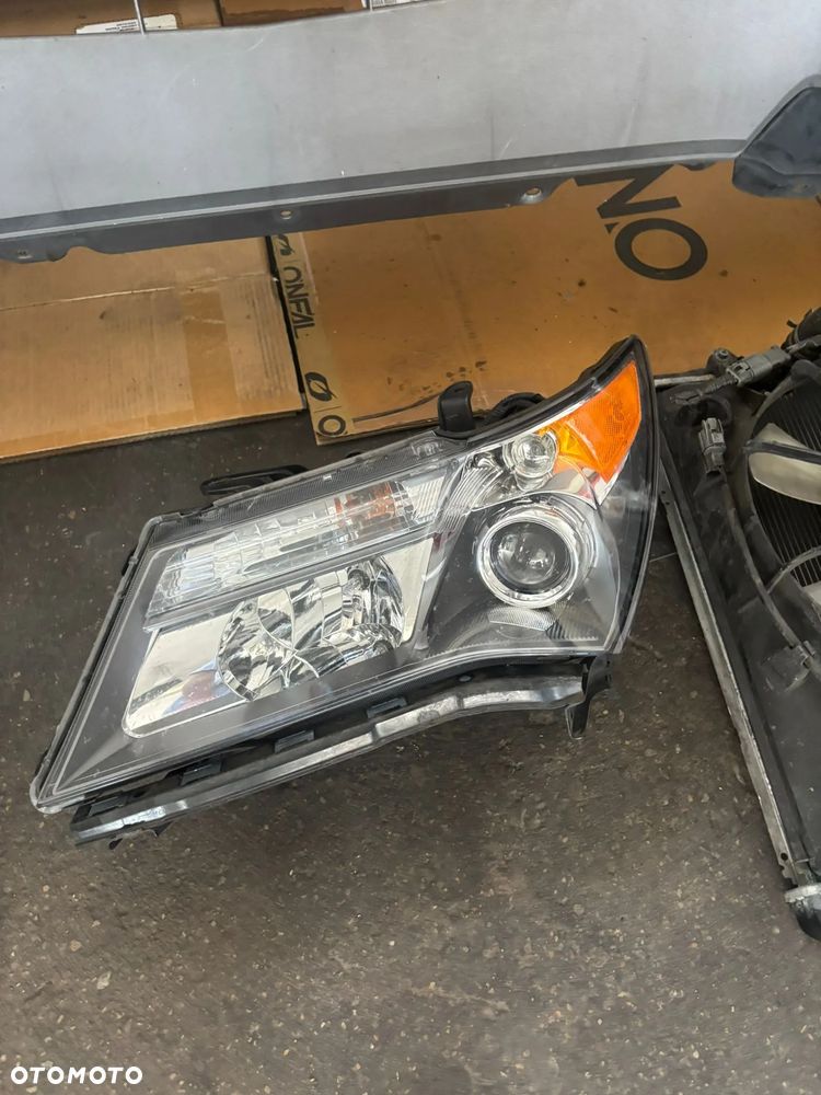 Acura MDX lampy przednie xenon - 6