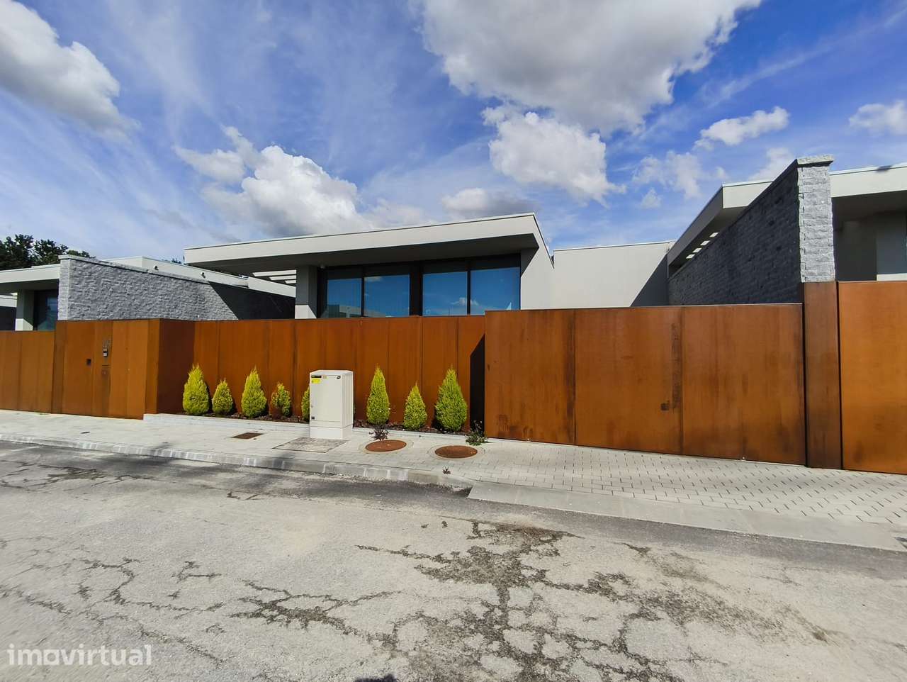 VILLA 48 | MORADIAS DE LUXO EM PALMEIRA – BRAGA - Grande imagem: 2/4