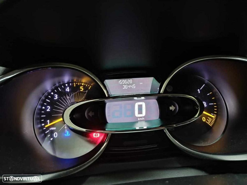 Renault Clio - 12