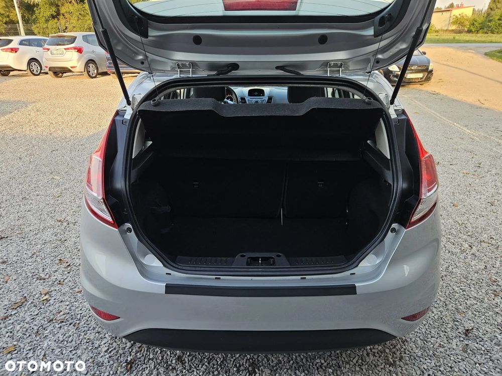 Ford Fiesta 1.25 Trend - 23