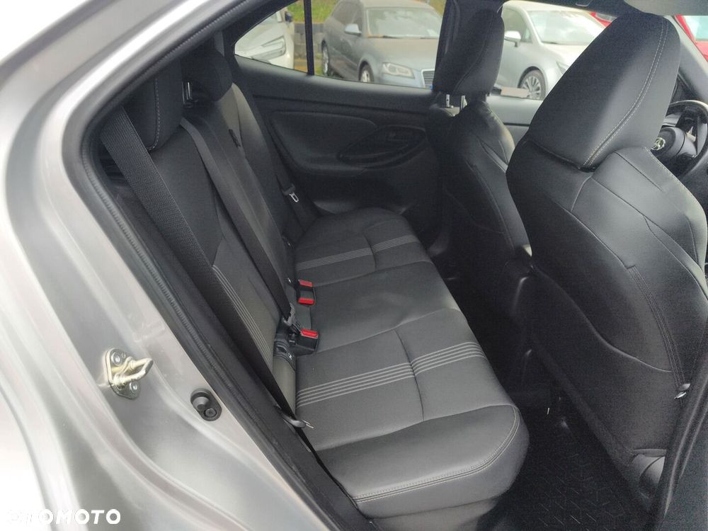 Toyota Yaris Cross Hybrid 1.5 Adventure - 27