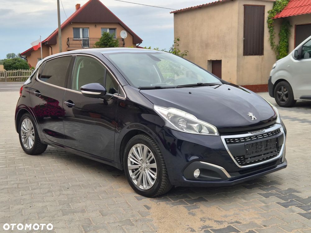Peugeot 208 BlueHDi 100 Allure - 12