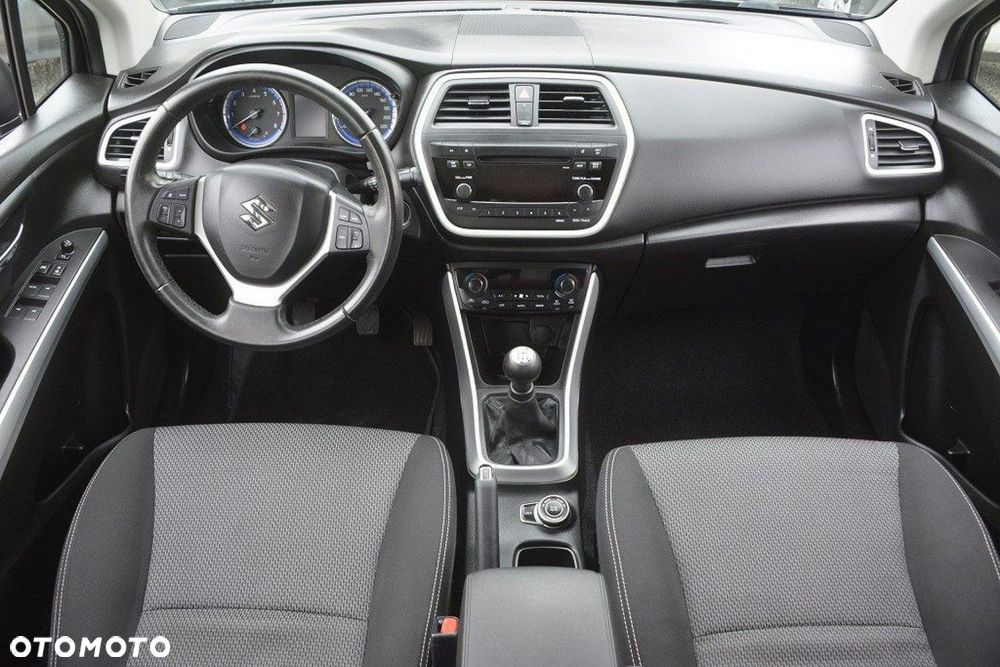 Suzuki SX4 S-Cross 1.6 Premium 4WD - 12