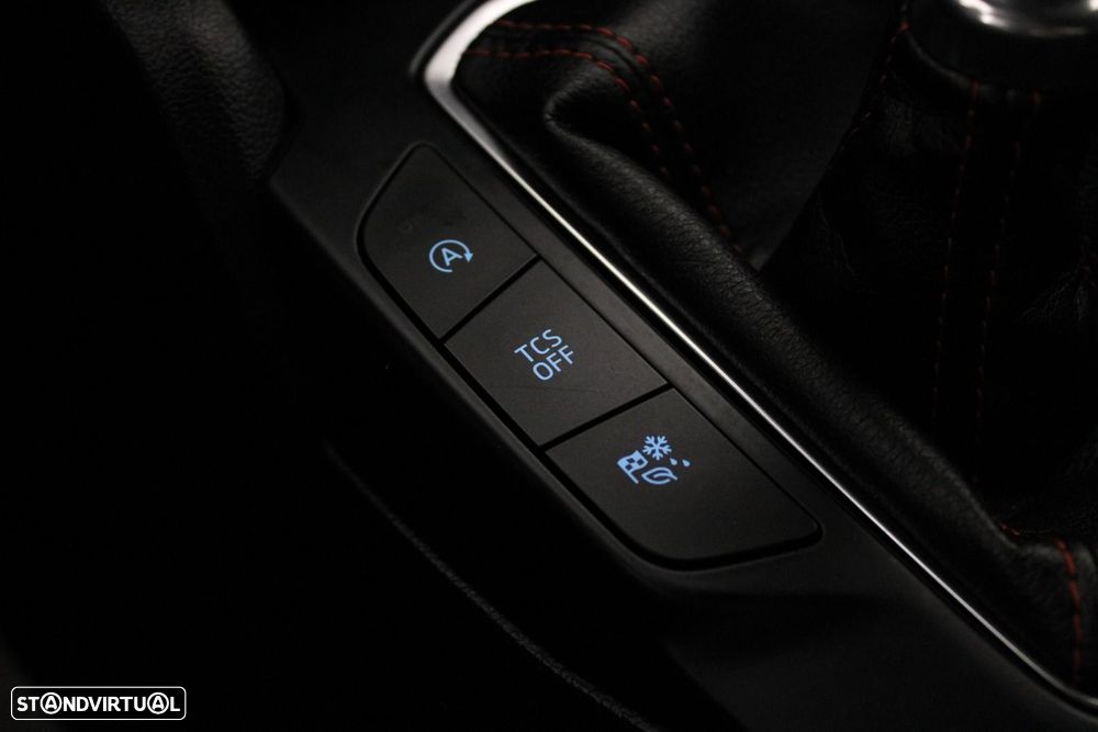 Ford Focus 1.0 EcoBoost ST-Line - 19