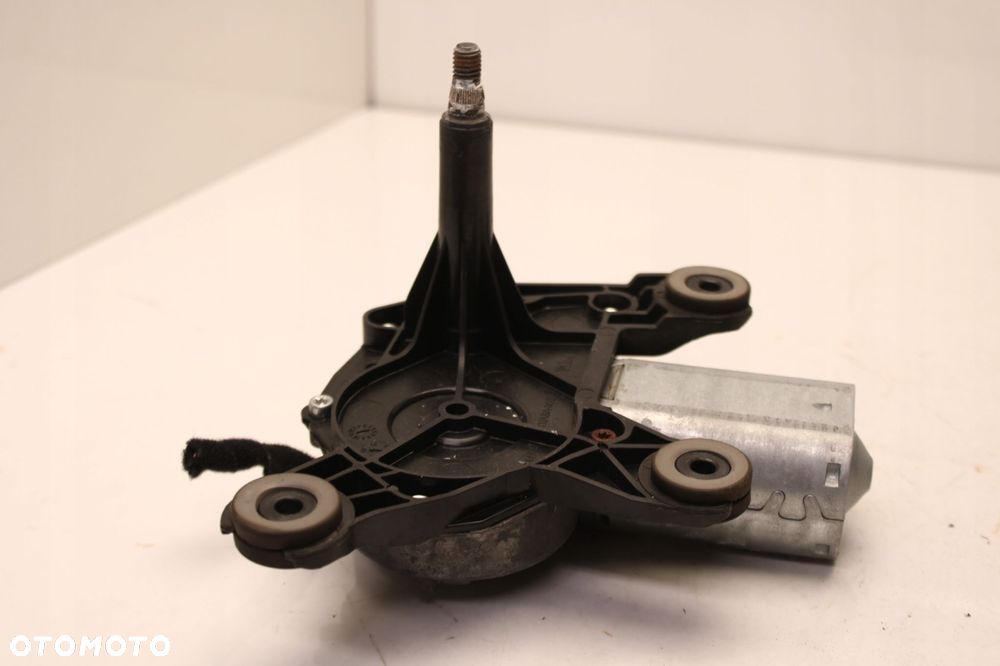 alfa romeo mito 08r- silniczek mechanizm wycieraczki tył 50508587 - 5