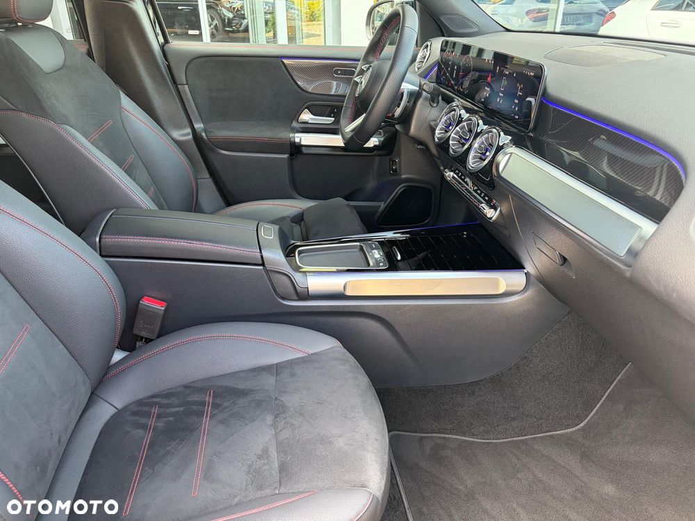 Mercedes-Benz GLB 220 d 4-Matic AMG Line 8G-DCT - 22