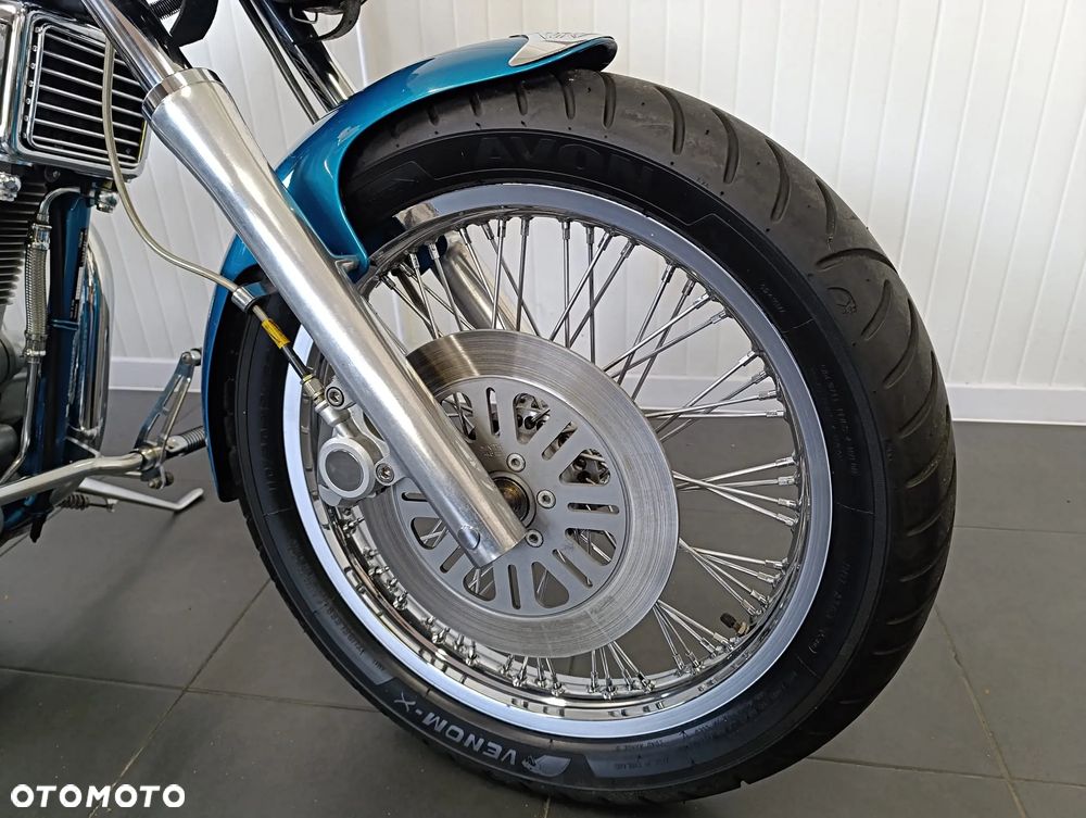 Suzuki Intruder - 5
