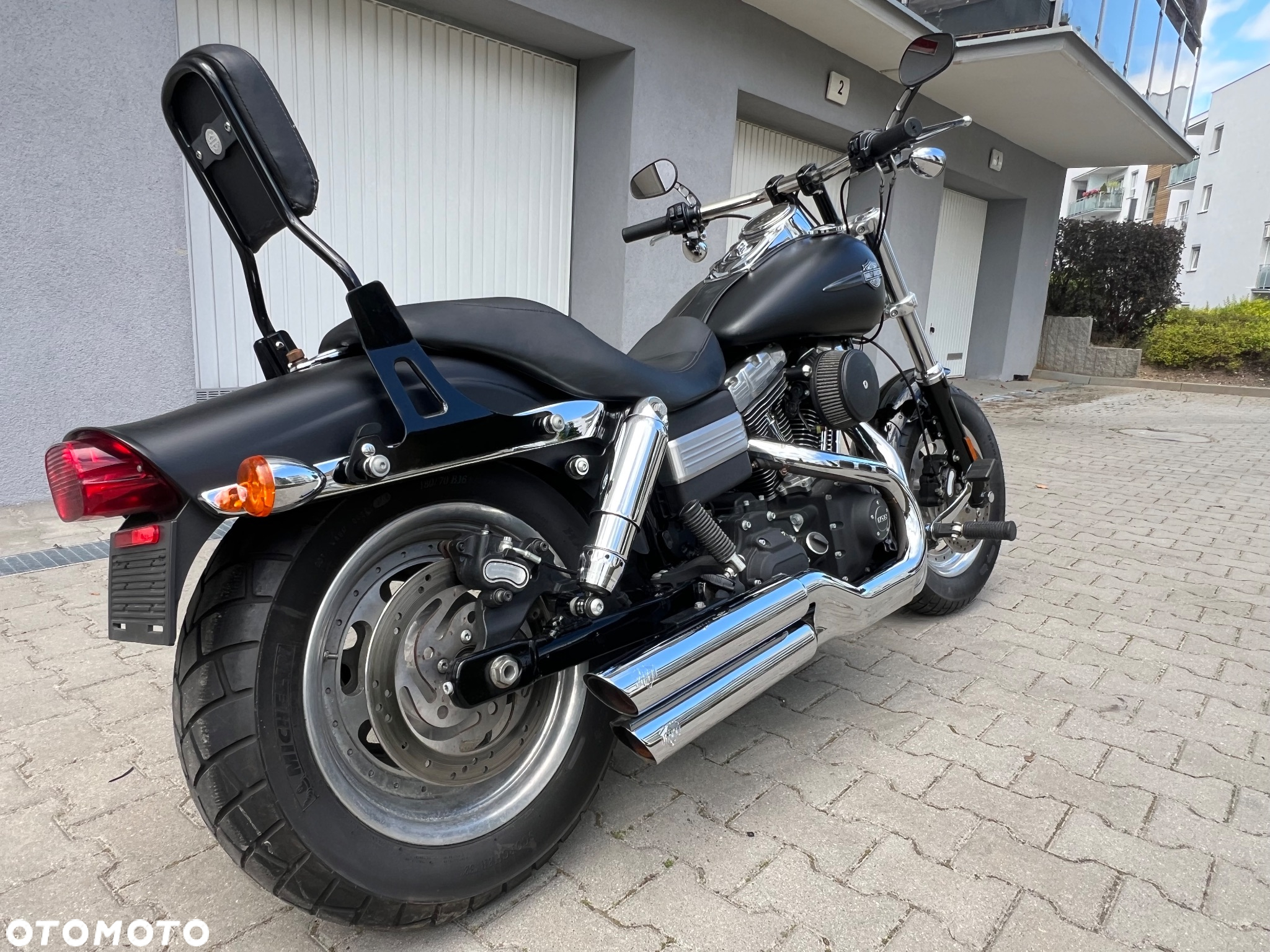 Harley-Davidson Dyna Fat Bob - 3