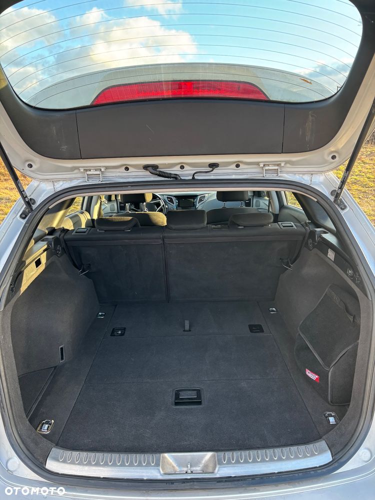 Hyundai i40 1.7 CRDi Comfort - 17