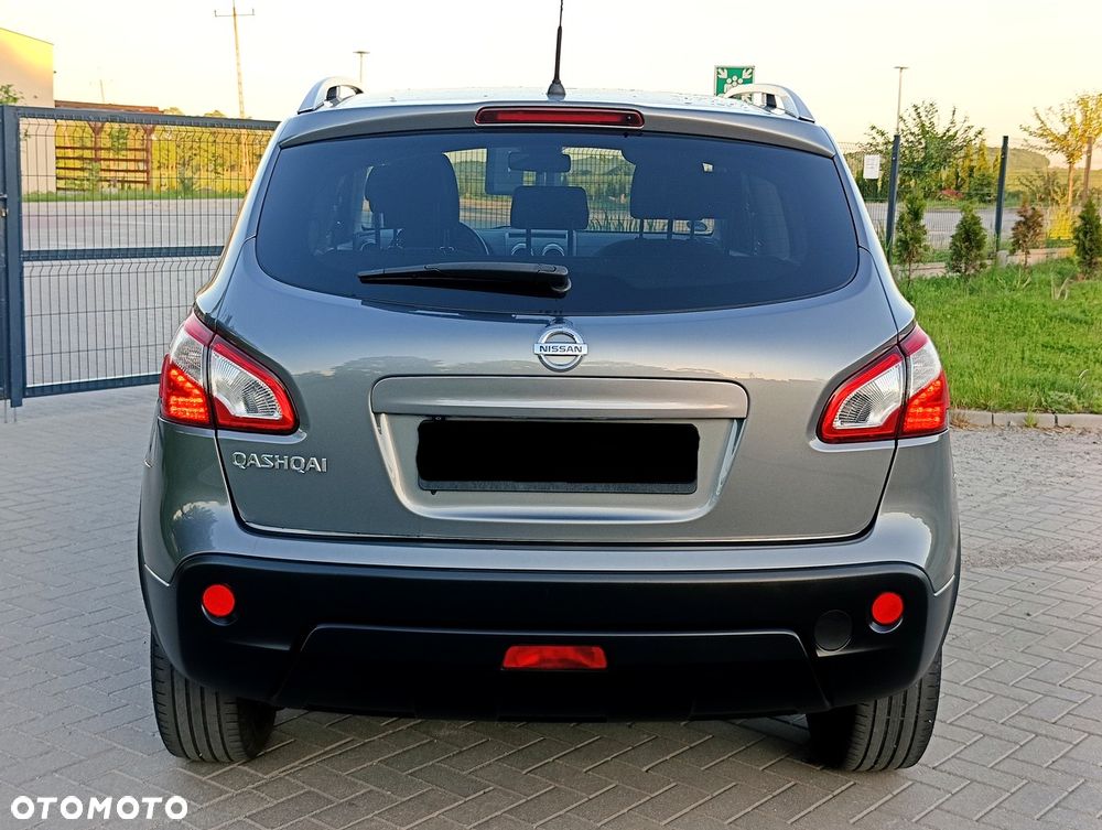 Nissan Qashqai 2.0 4x4 Tekna Premium - 23