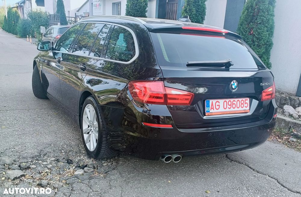 BMW Seria 5 520d Touring Sport-Aut. - 15
