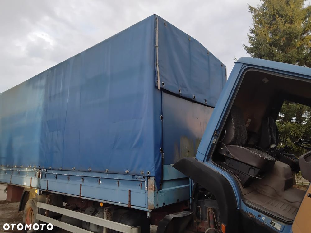 Mercedes-Benz 814 - 24