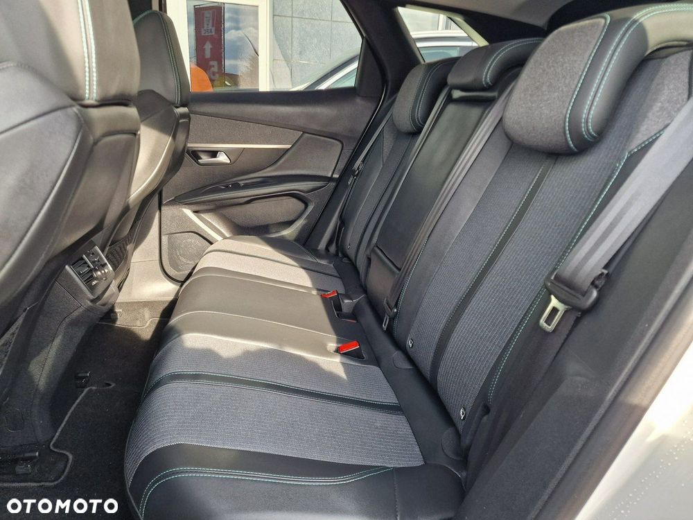 Peugeot 3008 1.6 PureTech Hybrid PHEV Allure S&S EAT8 - 20