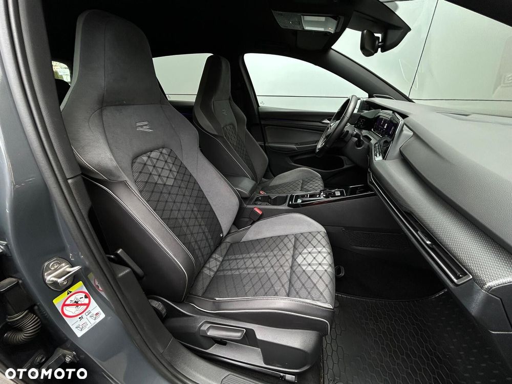 Volkswagen Golf 2.0 TDI R-Line DSG - 17