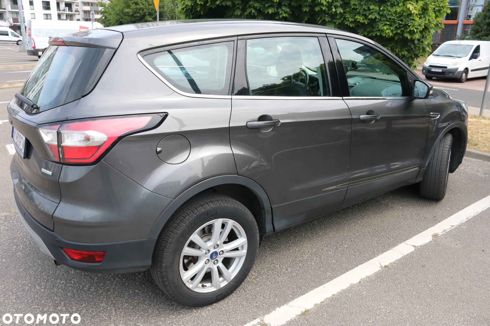 Ford Kuga - 9