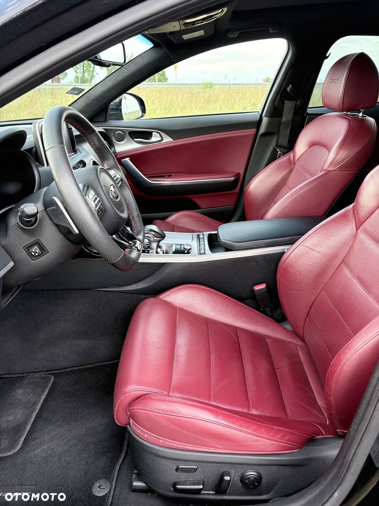 Kia Stinger 2.0 T-GDI GT Line - 25