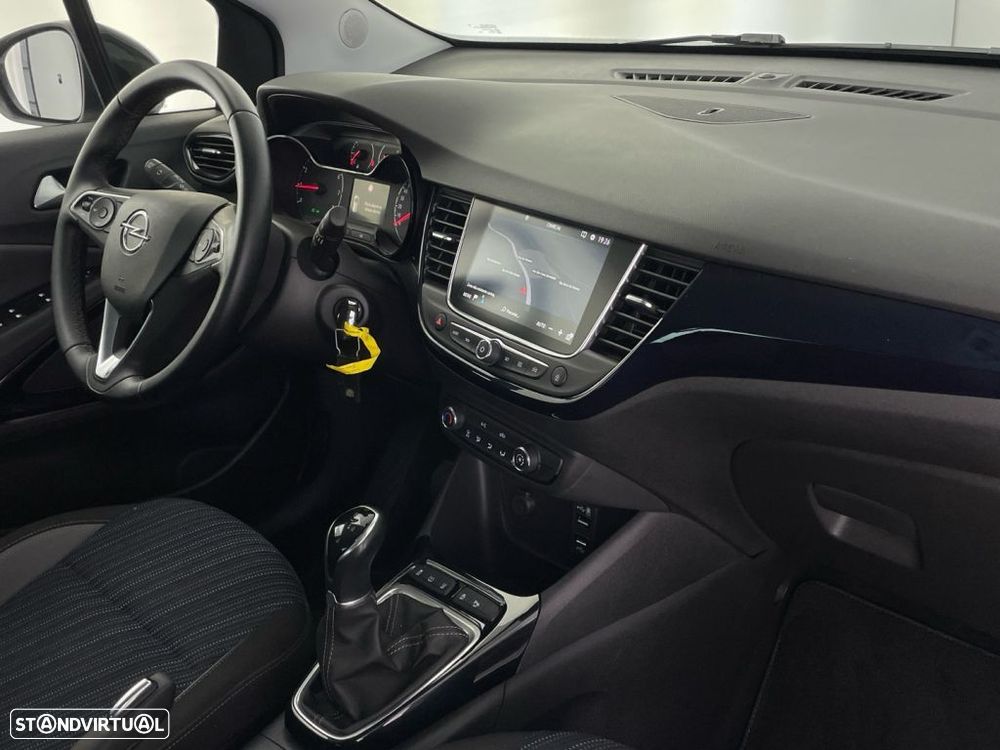 Opel Crossland X 1.2 120 Anos - 24