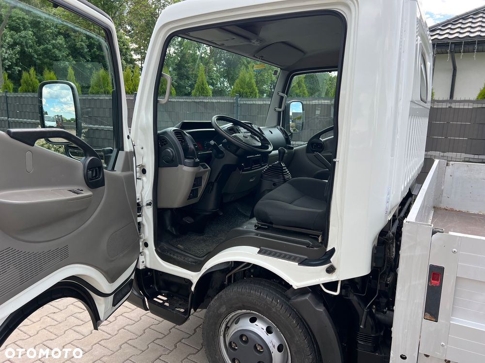 Nissan NT 400 CABSTAR - 22