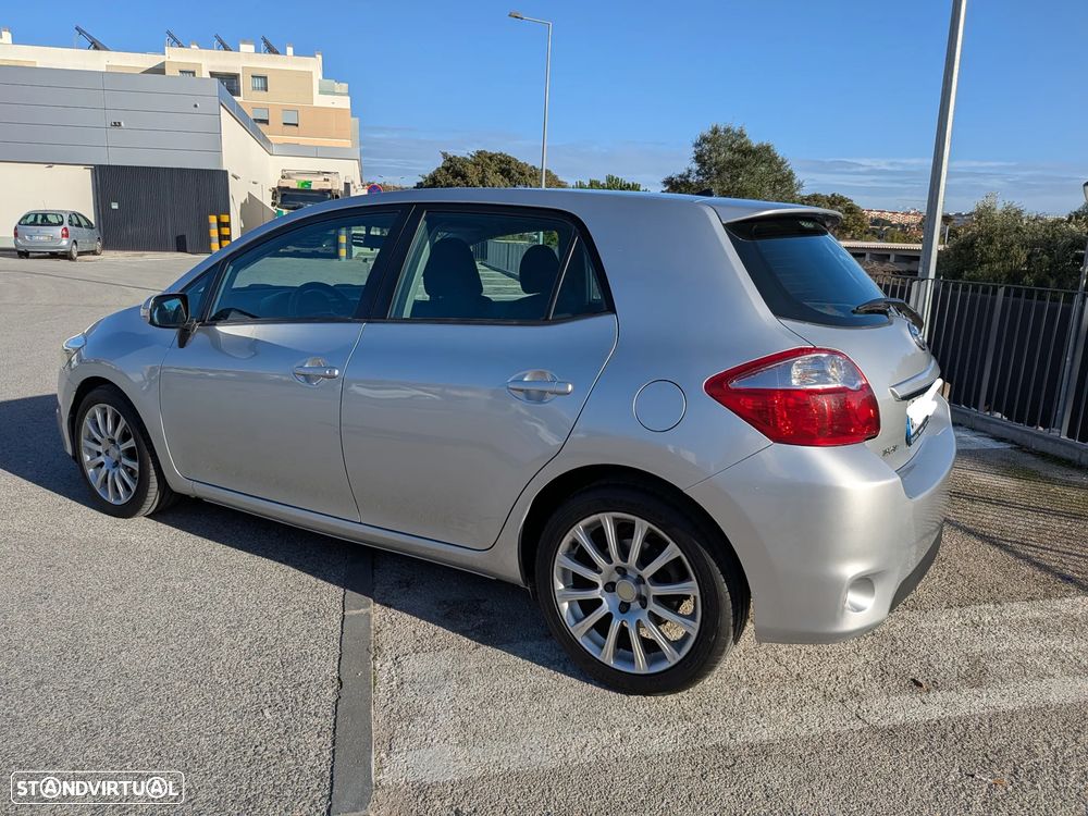 Toyota Auris 1.4 D-4D Comfort - 14