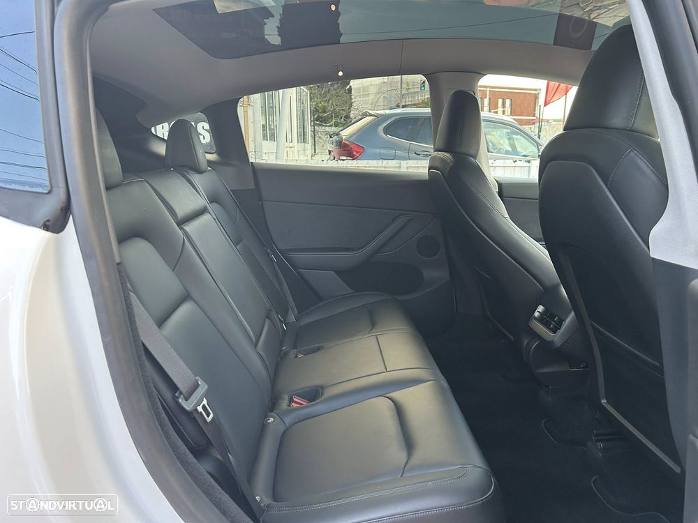 Tesla Model Y Tração Traseira - 33