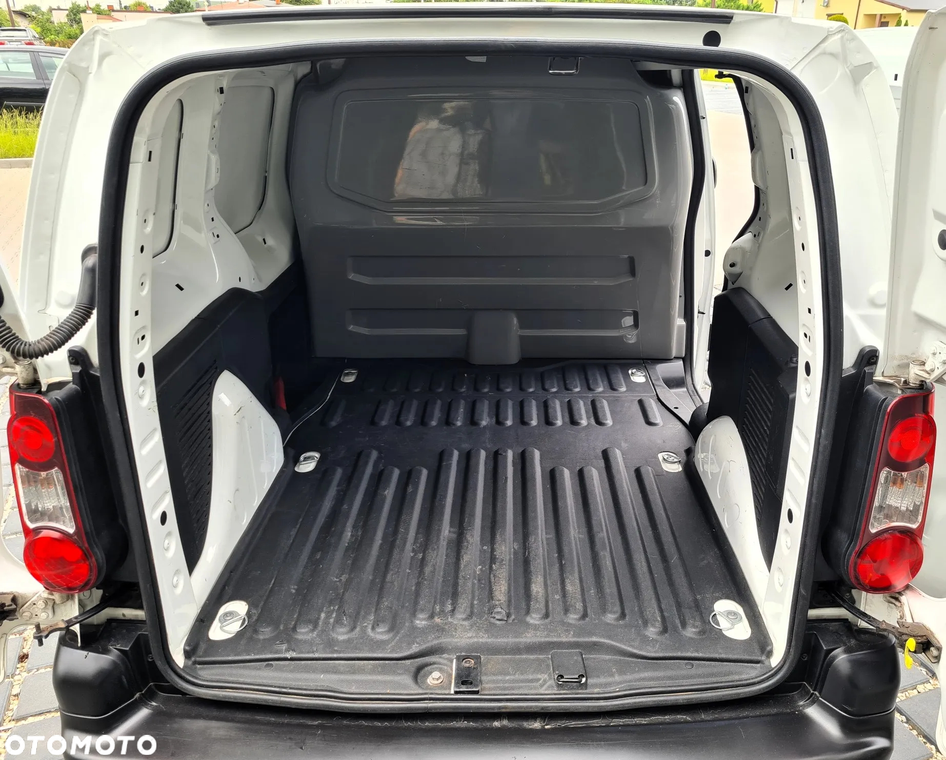 Peugeot Partner Berlingo - 19