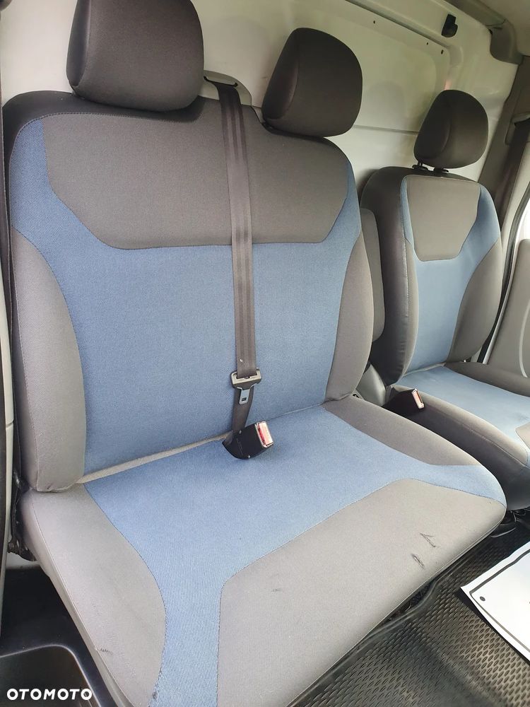 Renault Trafic - 19