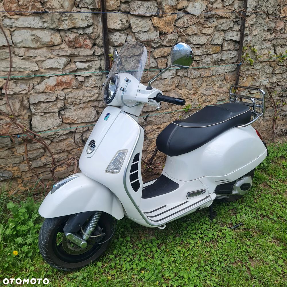 Piaggio Vespa - 4