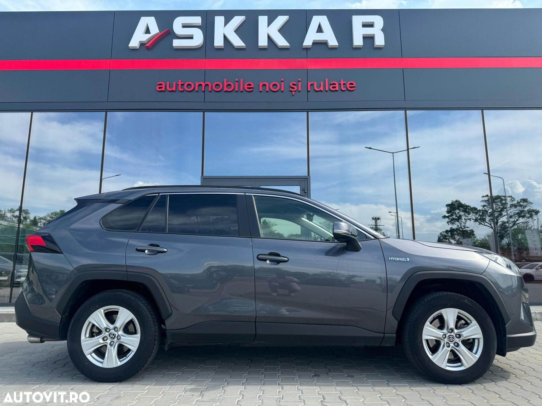 Toyota RAV4 2.5 Hybrid VVT-iE 4x2 Dynamic - 4