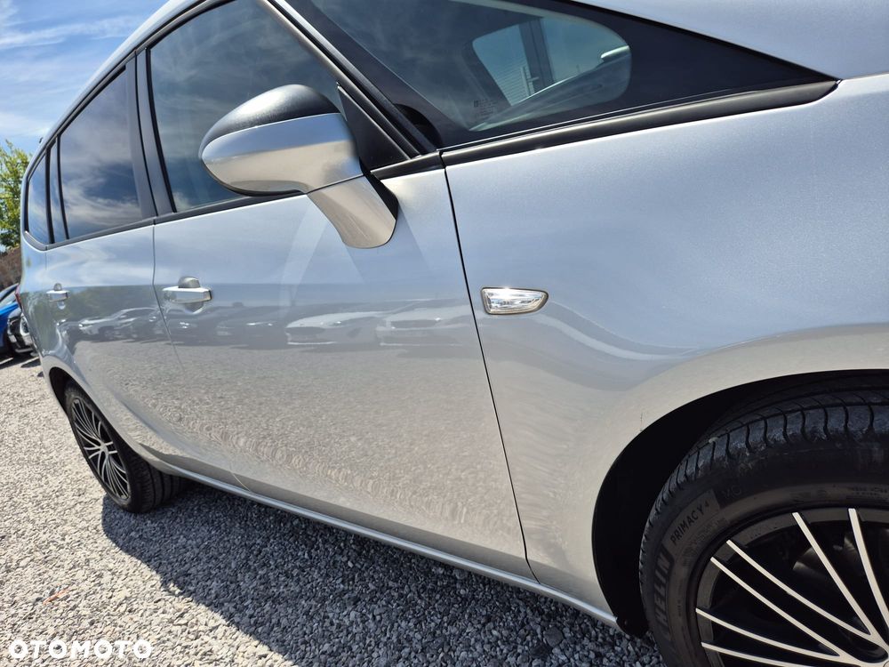 Opel Zafira Tourer 1.4 Turbo Business Innovation - 23