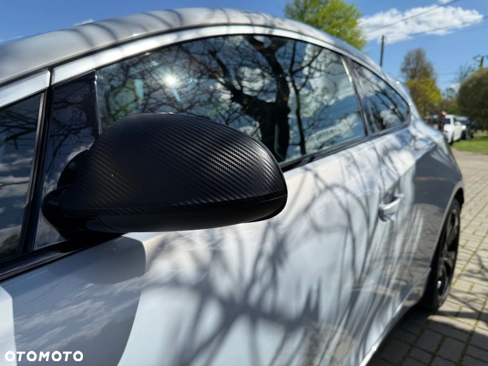 Opel Astra IV GTC OPC - 17
