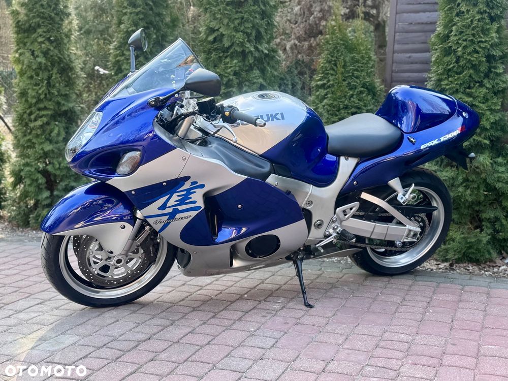 Suzuki GSX - 6
