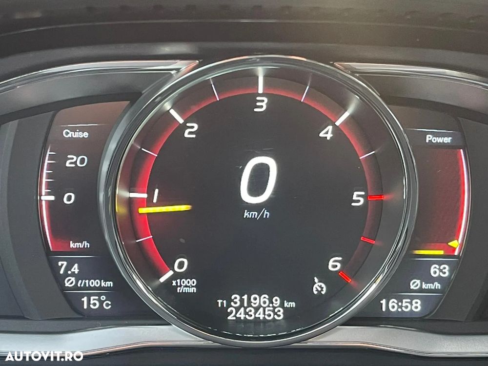 Volvo XC 60 D4 Geartronic Momentum - 13