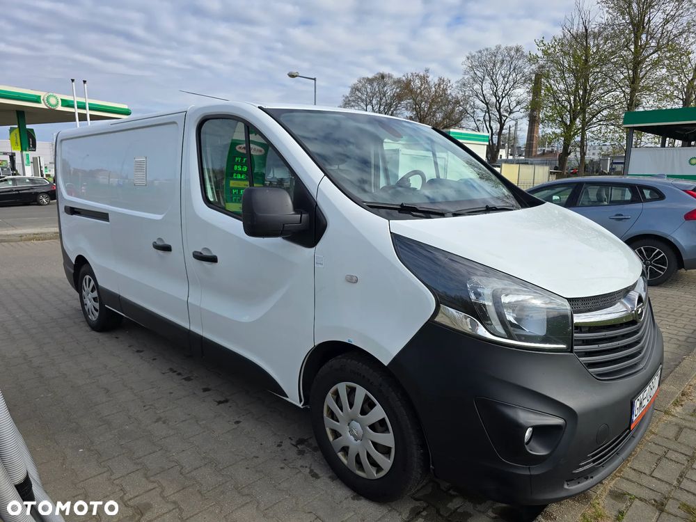 Opel Vivaro - 1
