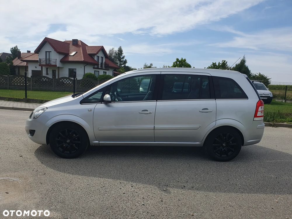 Opel Zafira 1.8 Enjoy - 11