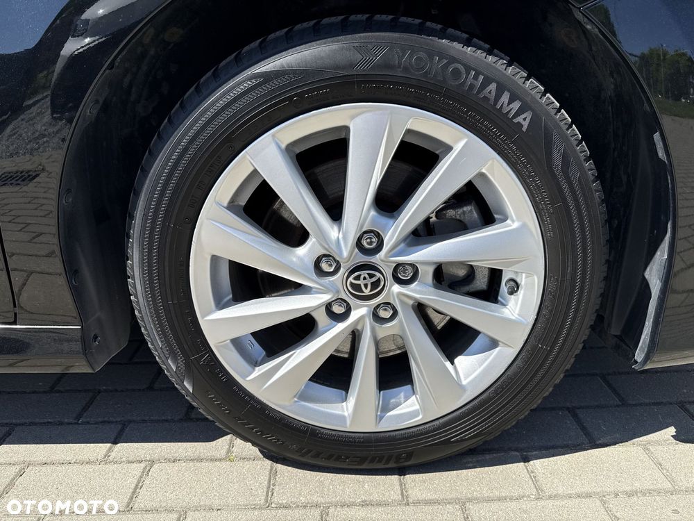 Toyota Camry 2.5 Hybrid Comfort CVT - 29