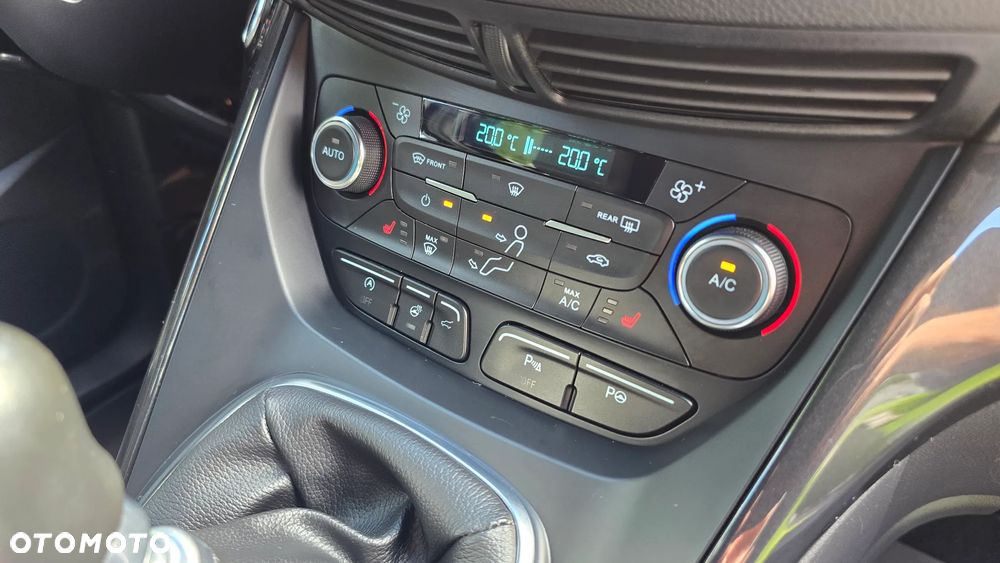 Ford Kuga 2.0 TDCi AWD ST-Line - 25