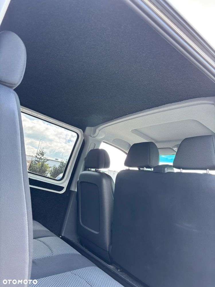 Mercedes-Benz VITO - 17