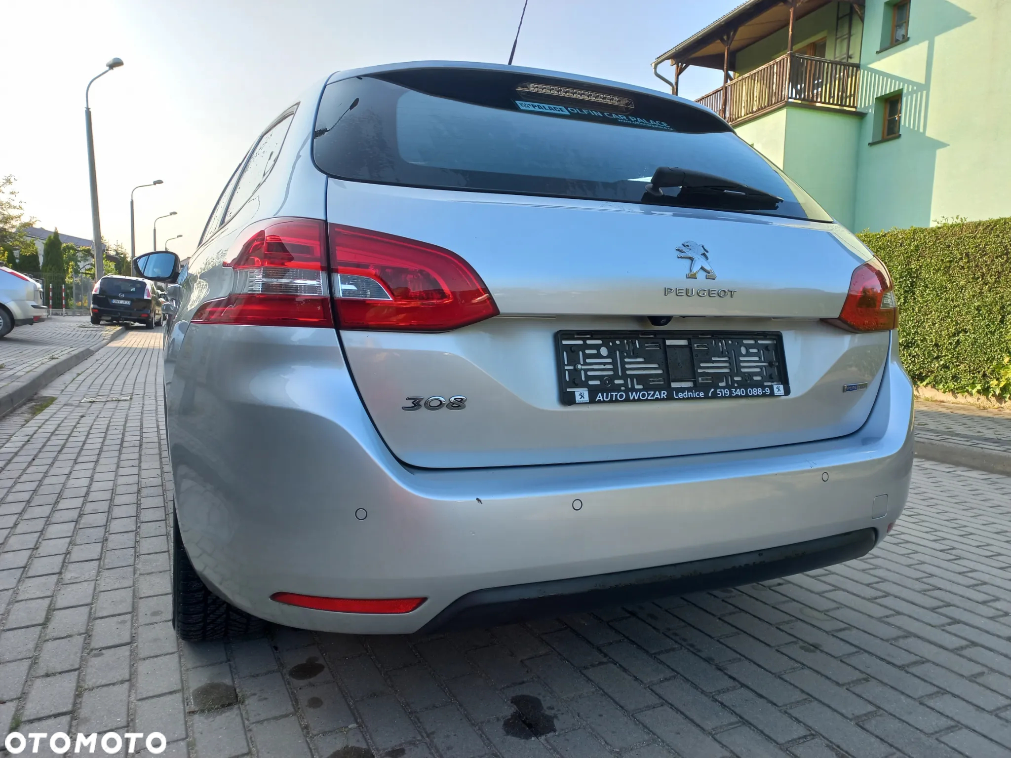 Peugeot 308 - 8