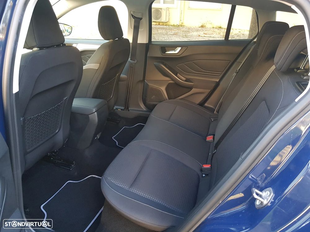 Ford Focus SW 1.5 TDCi EcoBlue Business - 33