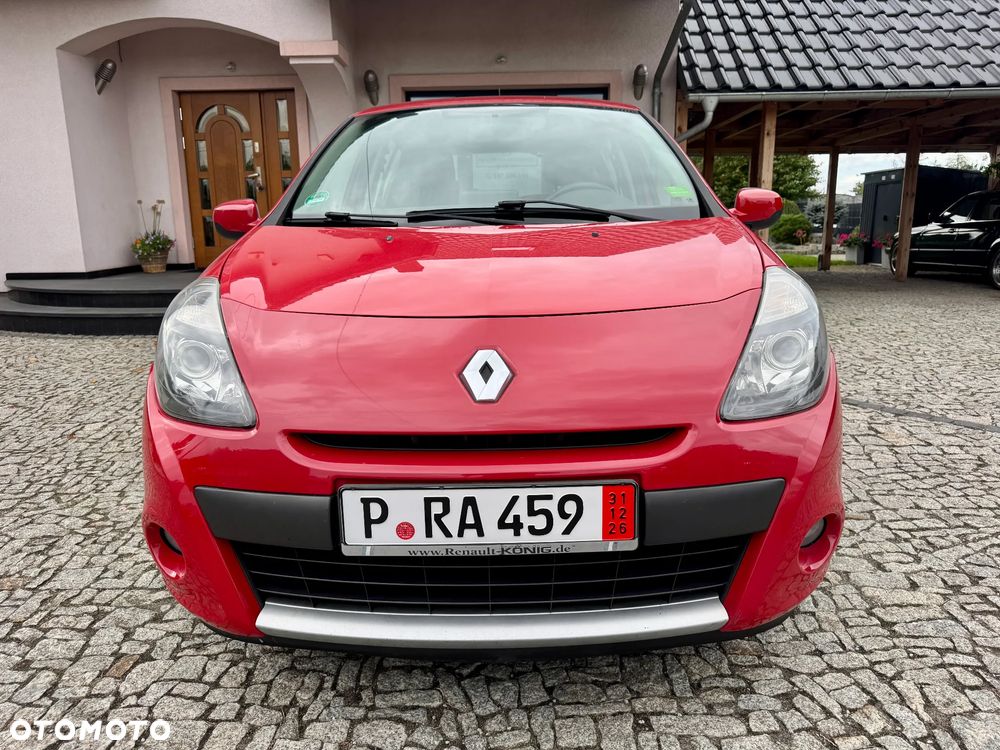 Renault Clio 2010 photo 2