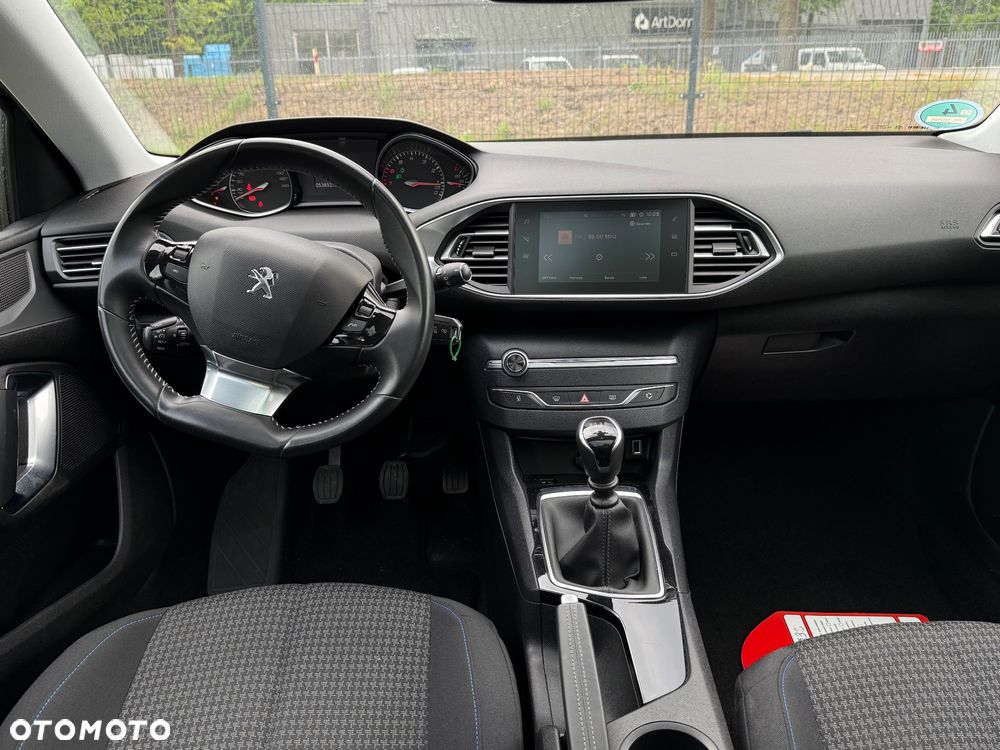 Peugeot 308 PureTech 130 GPF Stop & Start Allure Pack - 12