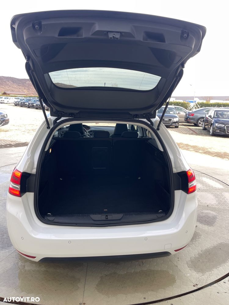 Peugeot 308 BlueHDi FAP 130 EAT6 Stop & Start Allure - 24